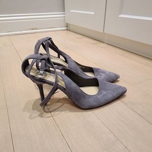 Suede heels- gray
